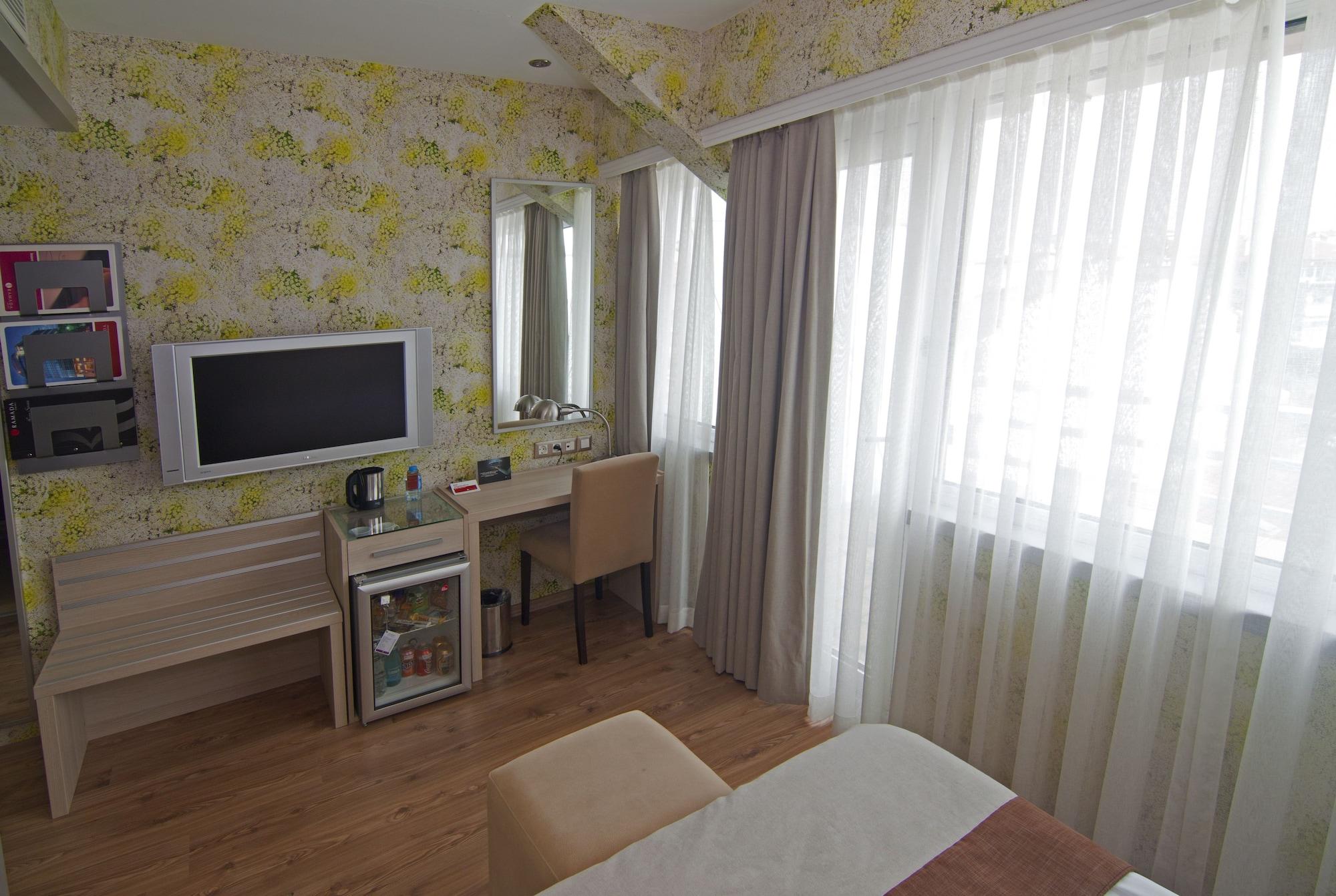 מלון Ramada By Wyndham אנקרה מראה חיצוני תמונה