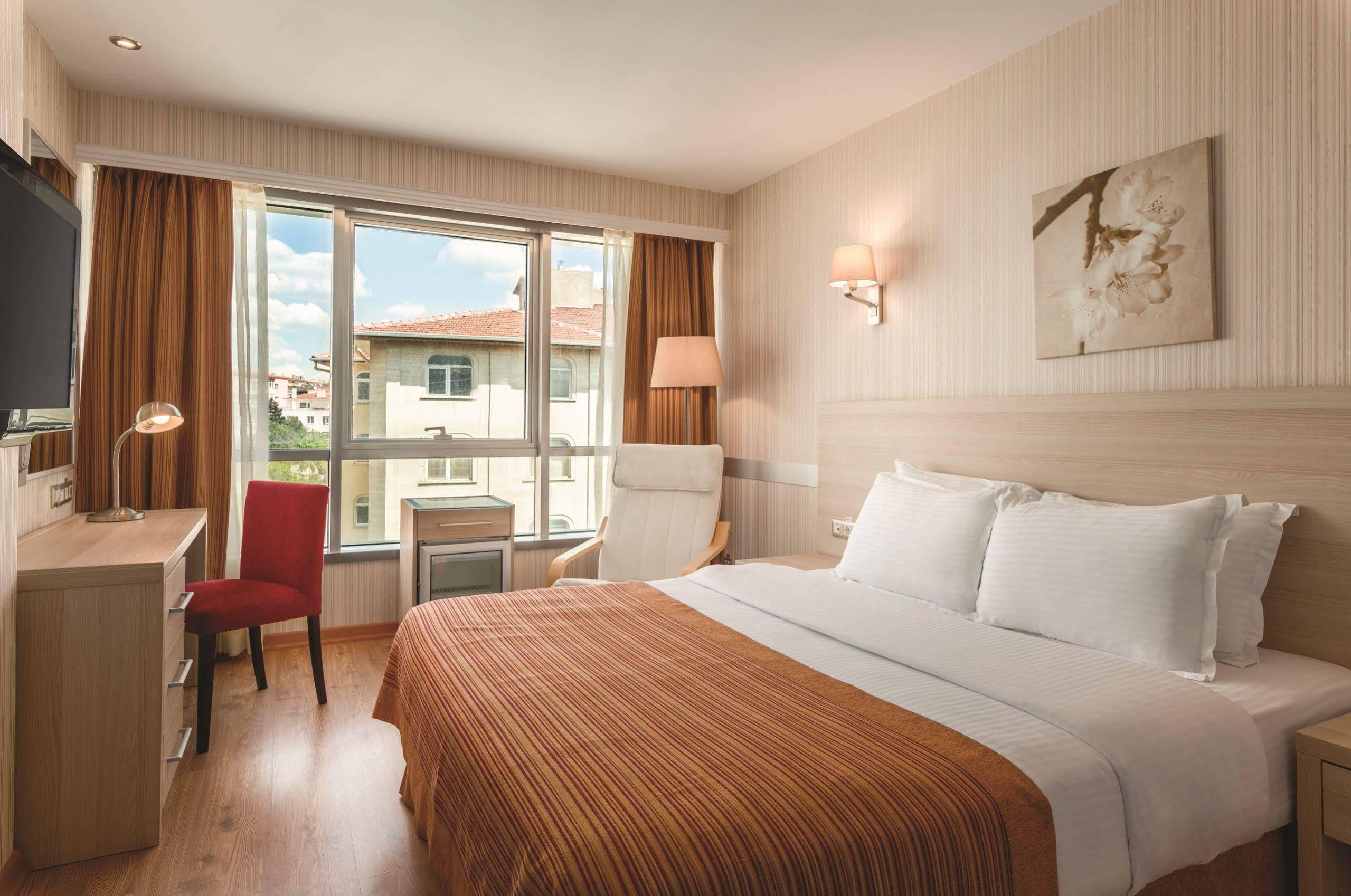 מלון Ramada By Wyndham אנקרה מראה חיצוני תמונה